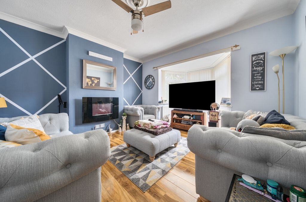 Property photo 3 of 13 1341868-6-68A894Ea0Cabc