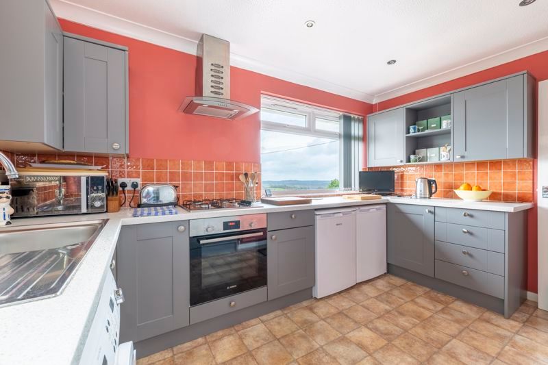 Property photo 3 of 13 Photo 10