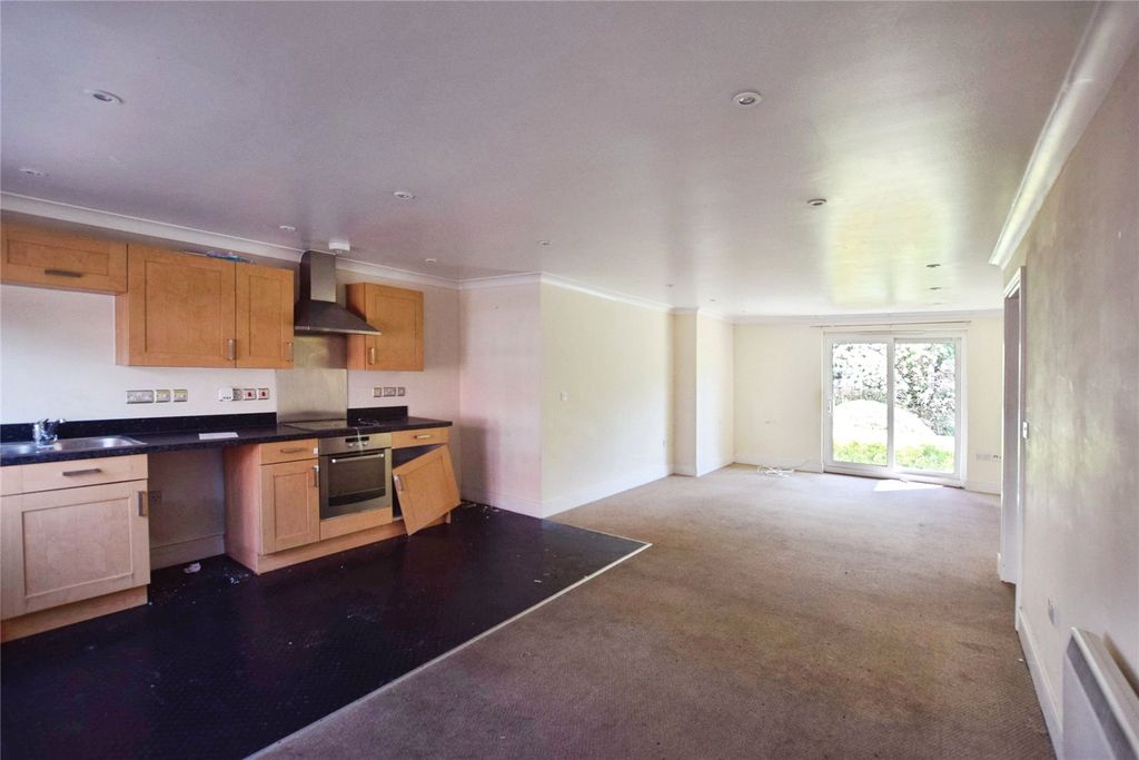 Property photo 2 of 8 Picture No. 09
