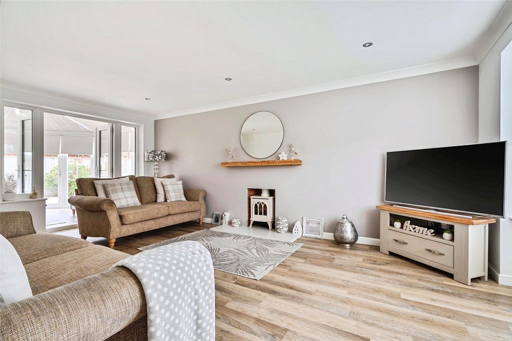 Property photo 2 of 26 Picture No. 64