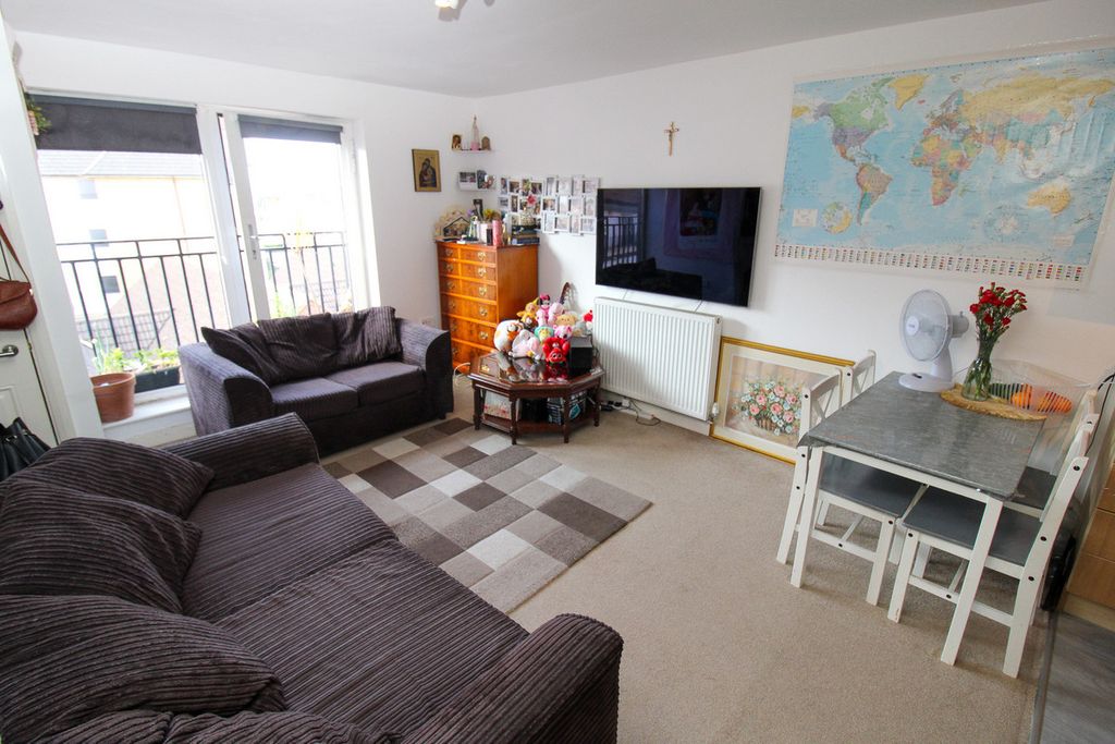 Property photo 3 of 14