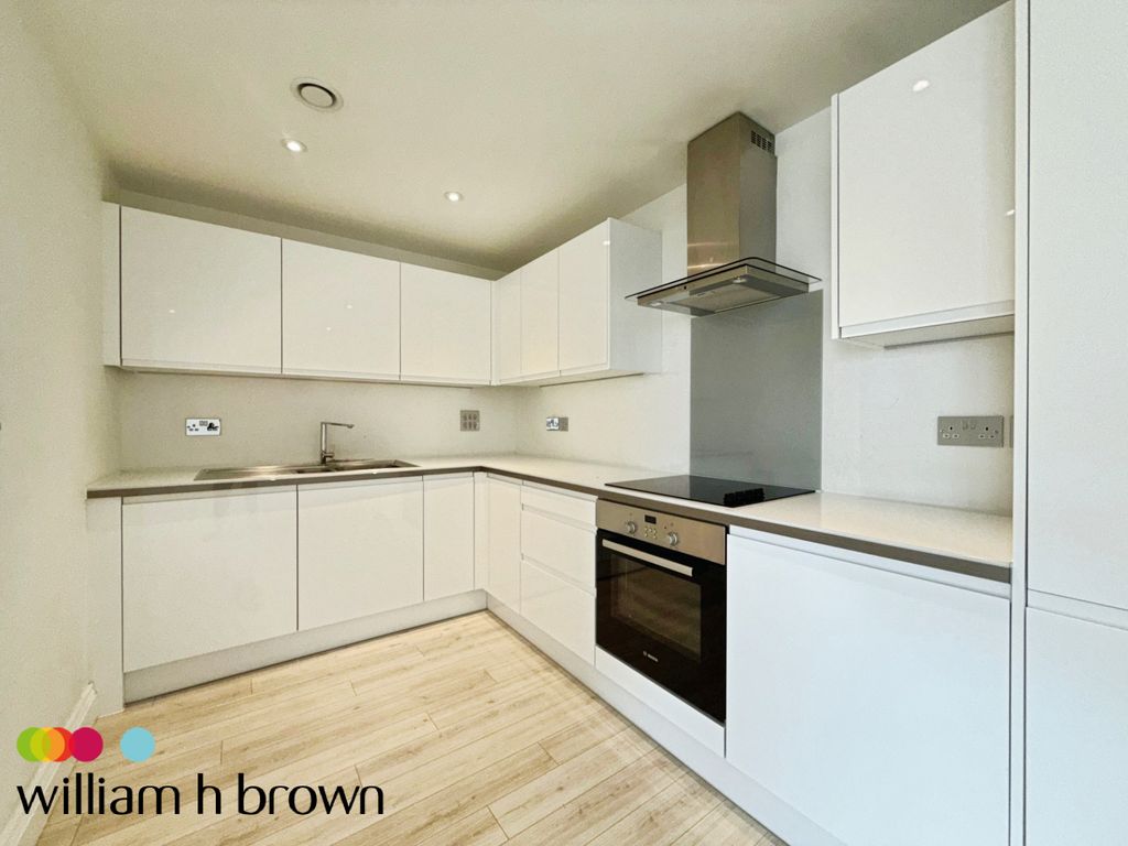 Property photo 2 of 8 Kitchen