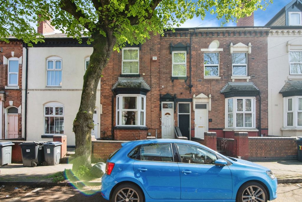 Property photo 1 of 18