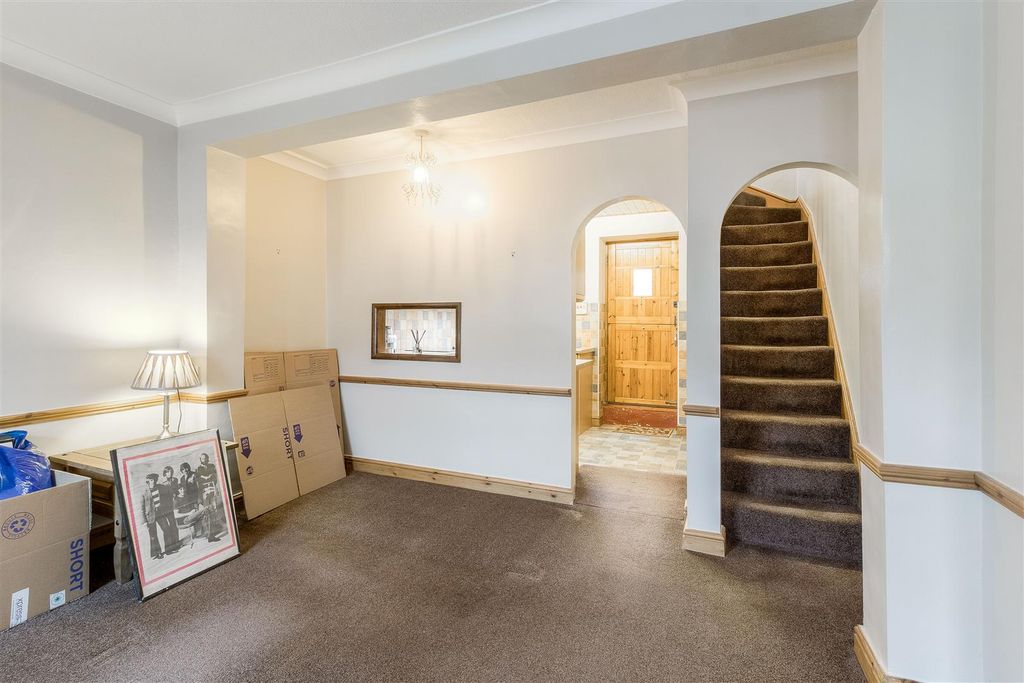 Property photo 2 of 12 Sitting Room