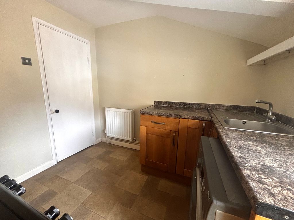 Property photo 3 of 10 Image