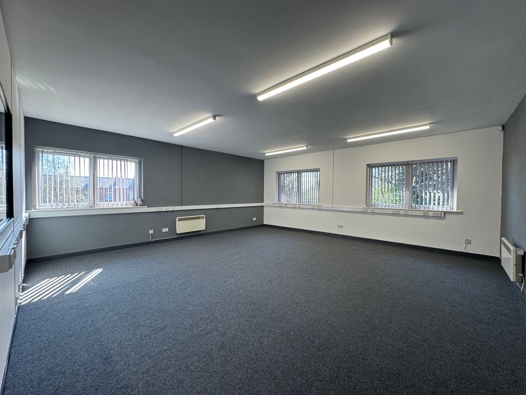 Property photo 2 of 3