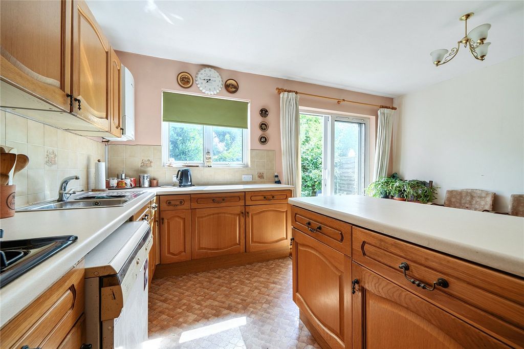 Property photo 3 of 28 Picture No. 30