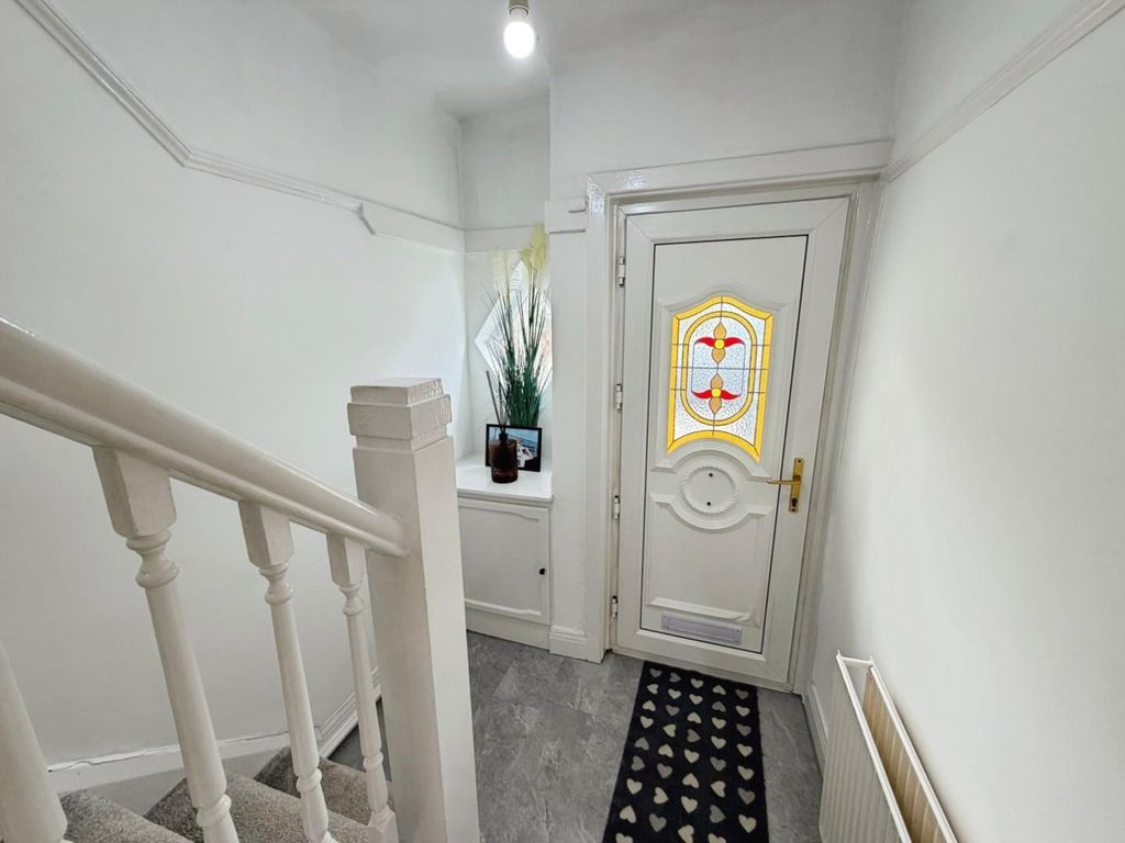 Property photo 2 of 44 3c7B9293--4056-Ac06-01C9258365D4-22194-000007C6584