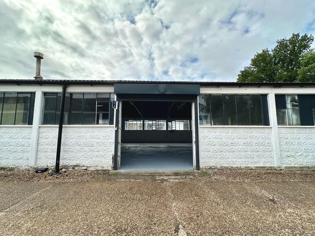Property photo 1 of 4
