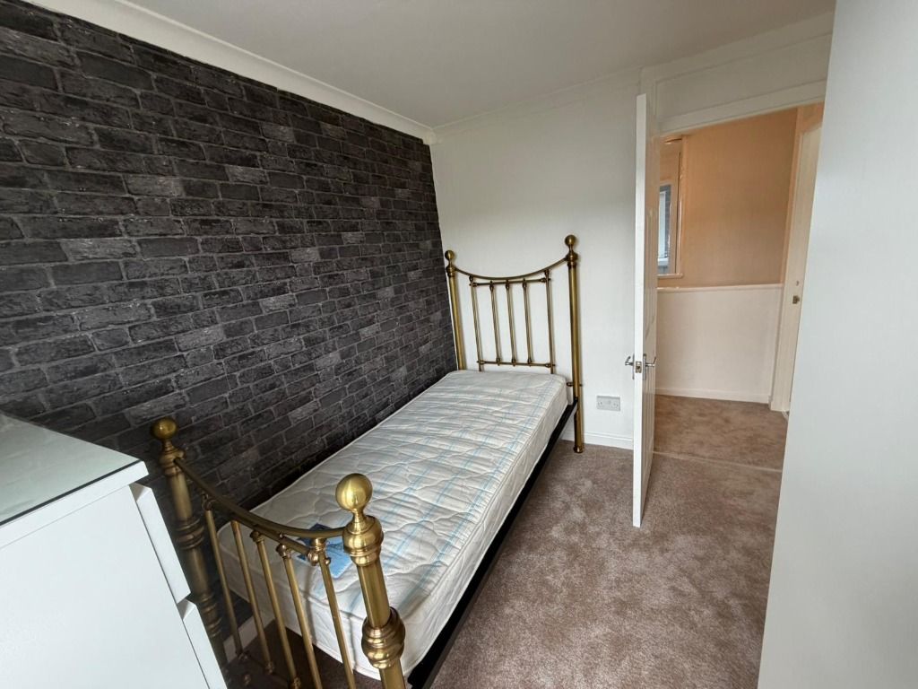 Property photo 1 of 7 Photo 1