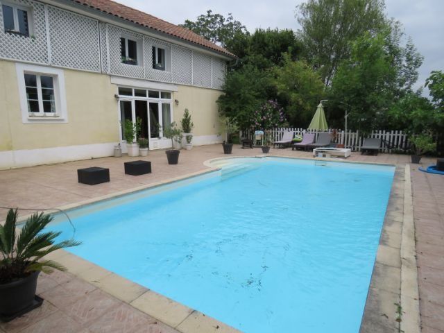 Property photo 1 of 50