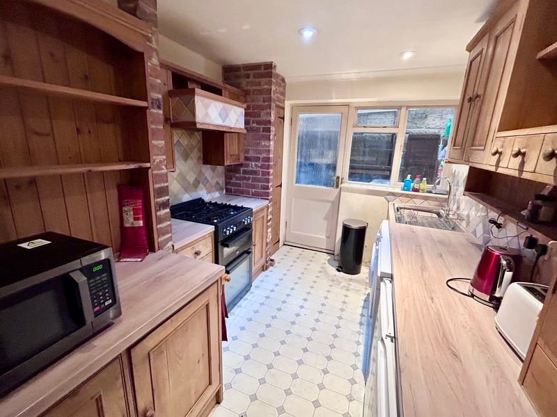 Property photo 2 of 11 Photo 9