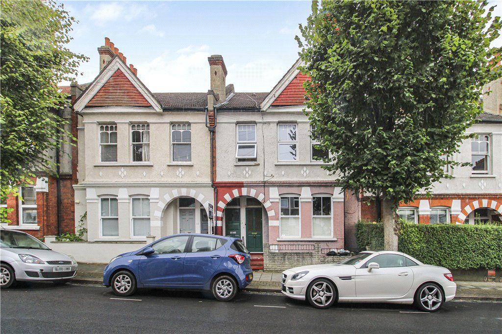 Property photo 1 of 9 Exterior