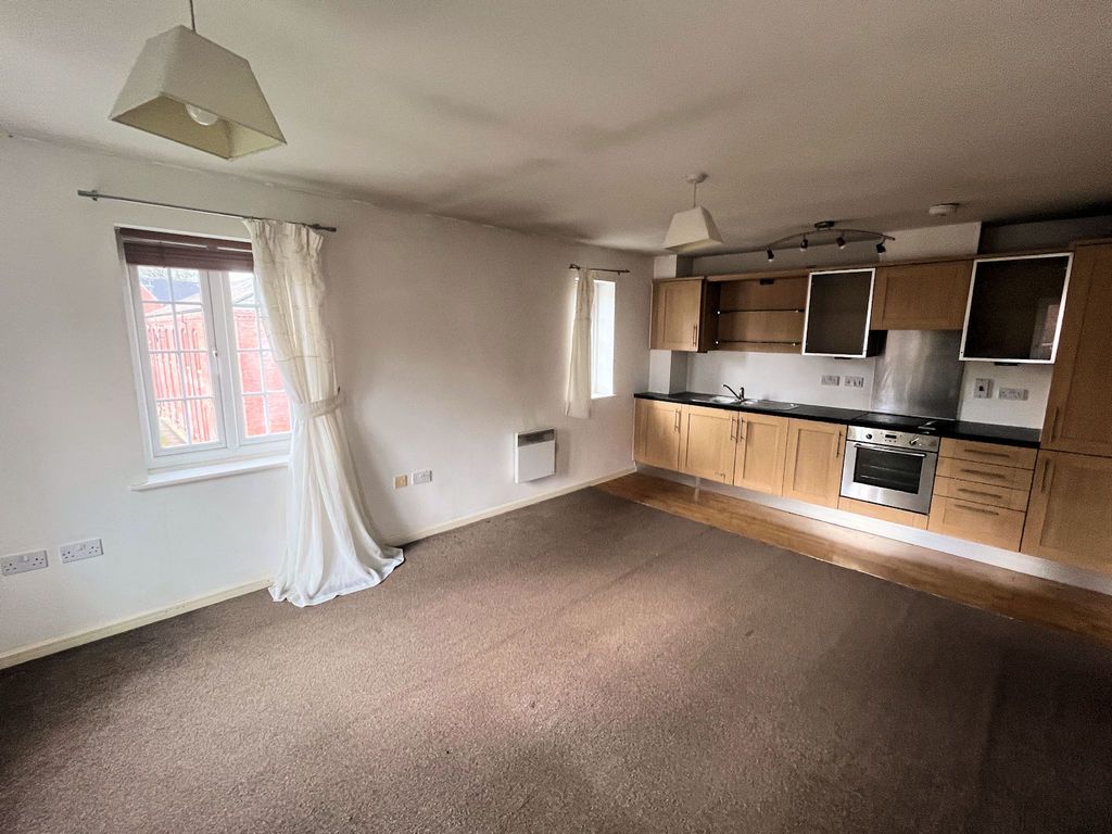 Property photo 2 of 11 Lounge Kitchen Area