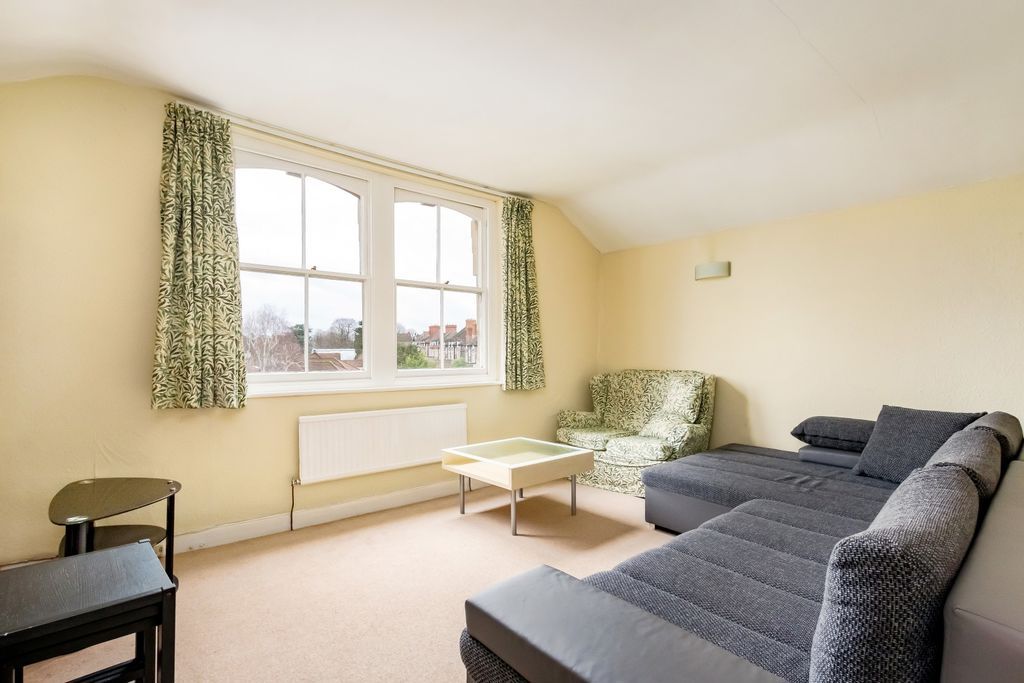 Property photo 3 of 10 Sitting Room