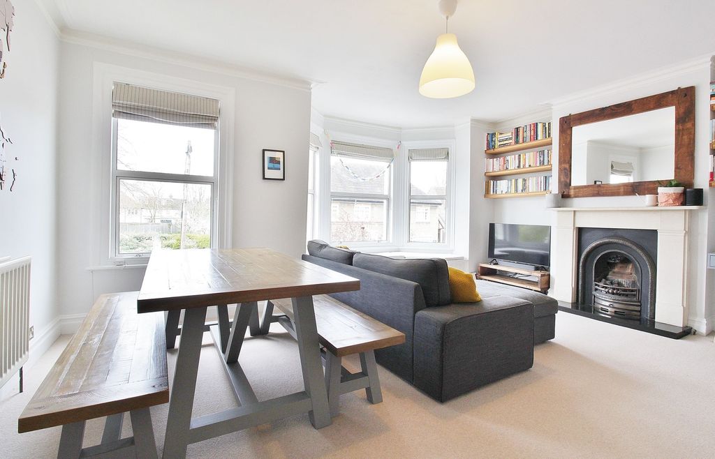Property photo 1 of 8
