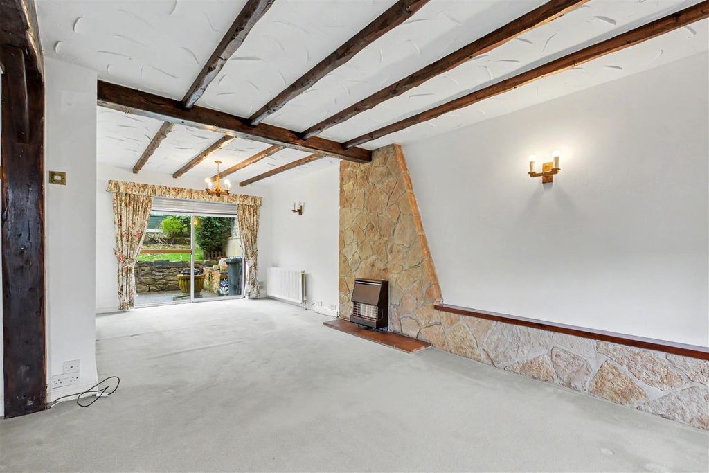 Property photo 2 of 13 Lounge_1.Jpeg