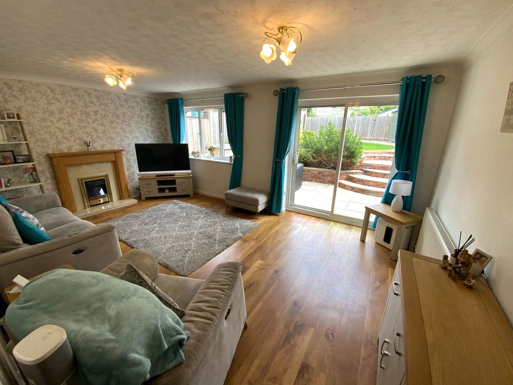 Property photo 2 of 16