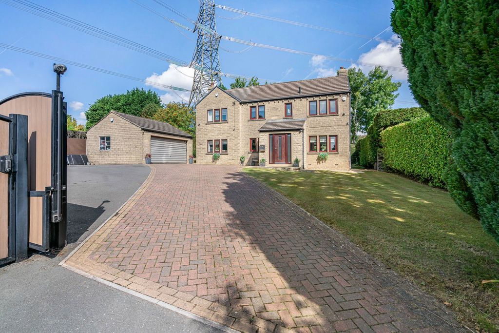 Property photo 1 of 33