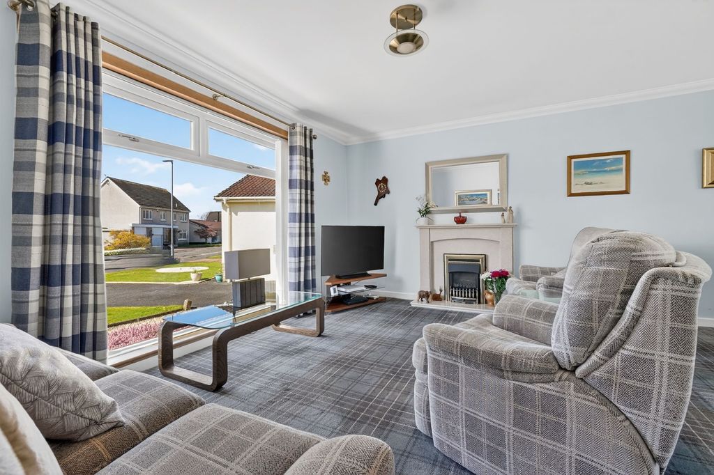 Property photo 3 of 22