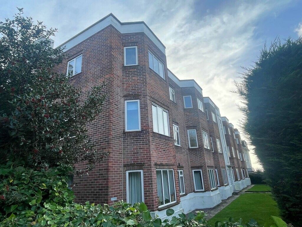 Property photo 1 of 6