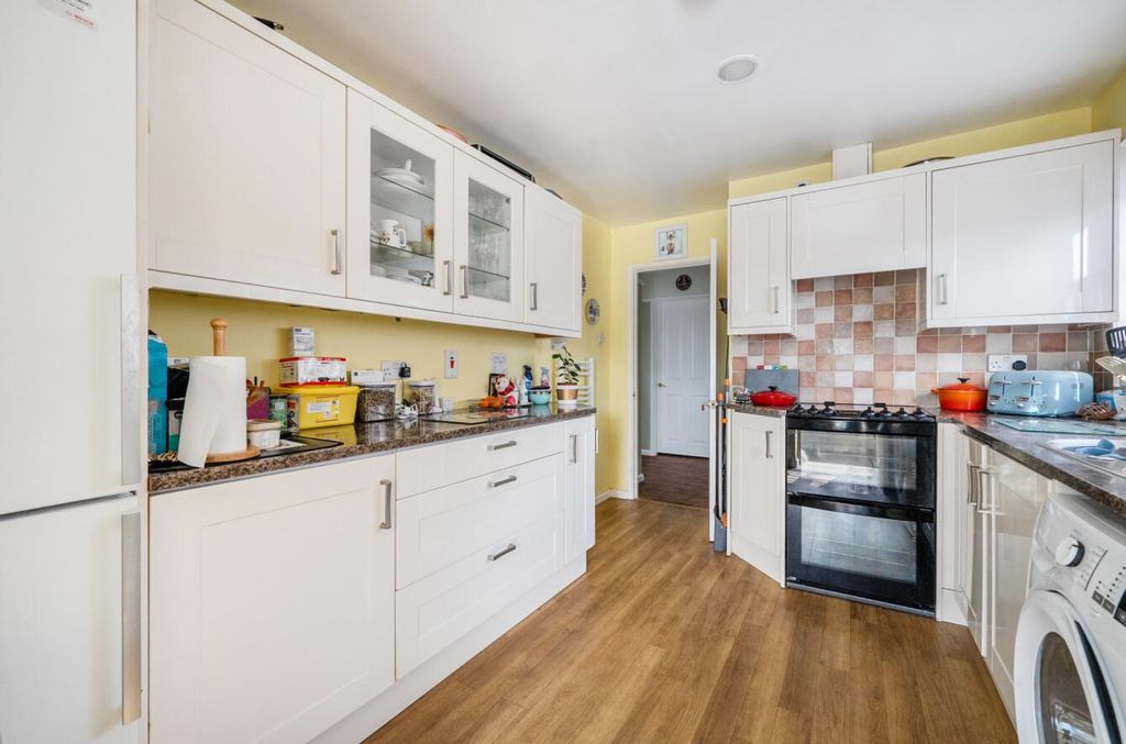 Property photo 3 of 17 1419342-8-699F0Ec8F32c5.Jpg