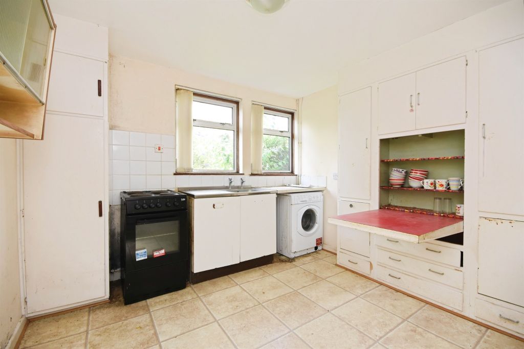 Property photo 2 of 16