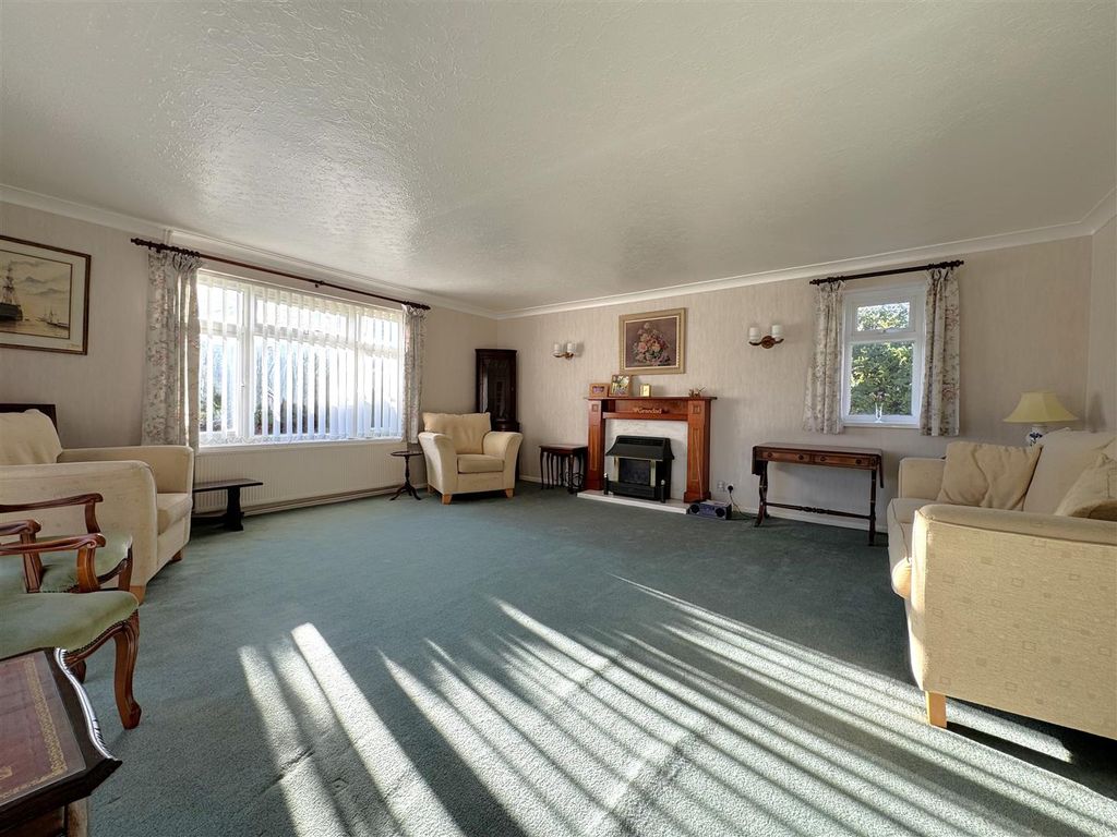 Property photo 2 of 21 2.Jpeg