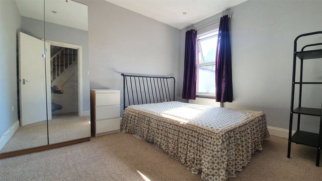 Property photo 3 of 6 Picture No. 07