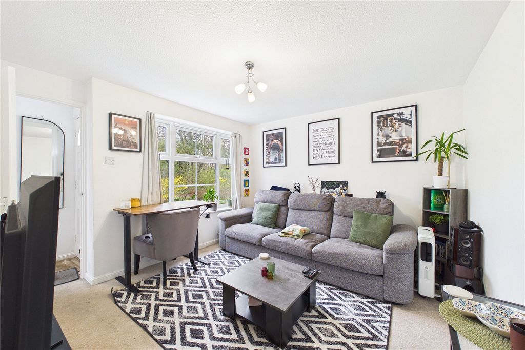 Property photo 3 of 7 Picture No. 16