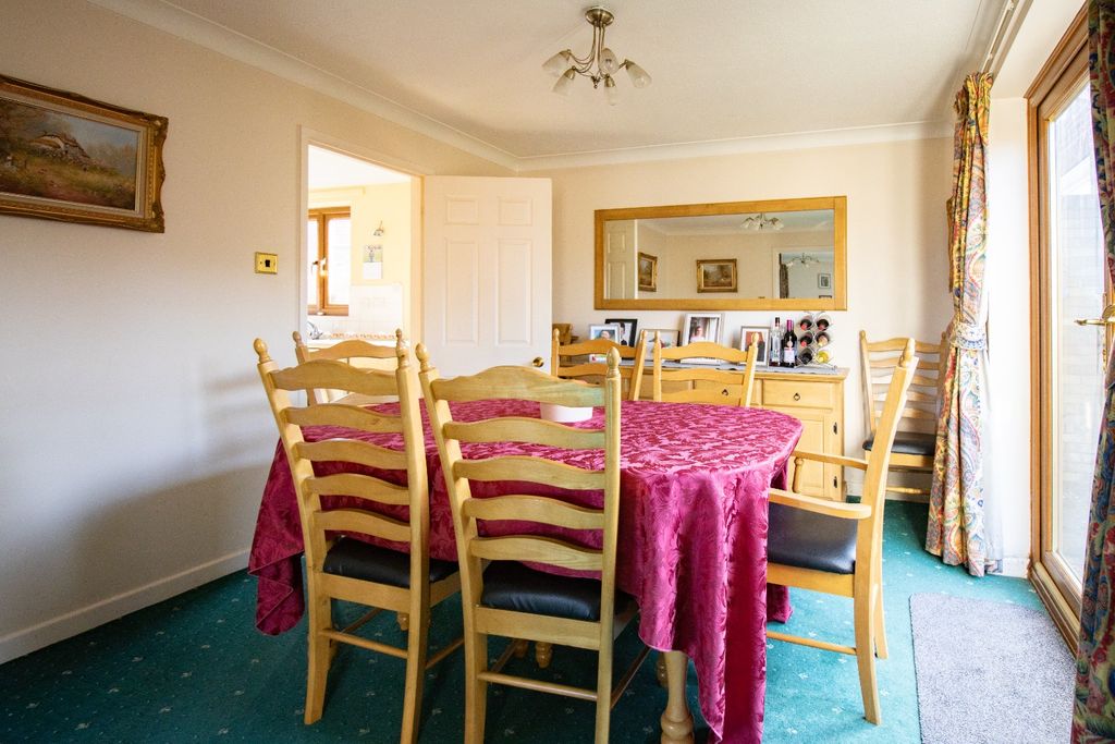Property photo 3 of 16 39428712
