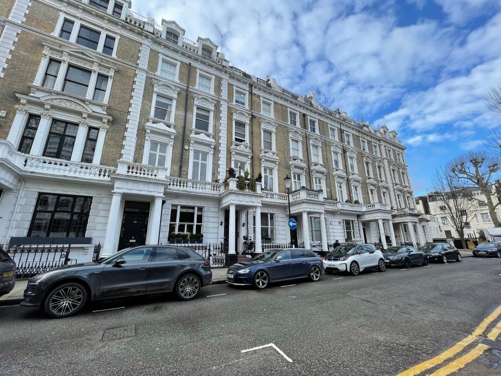 Property photo 1 of 8