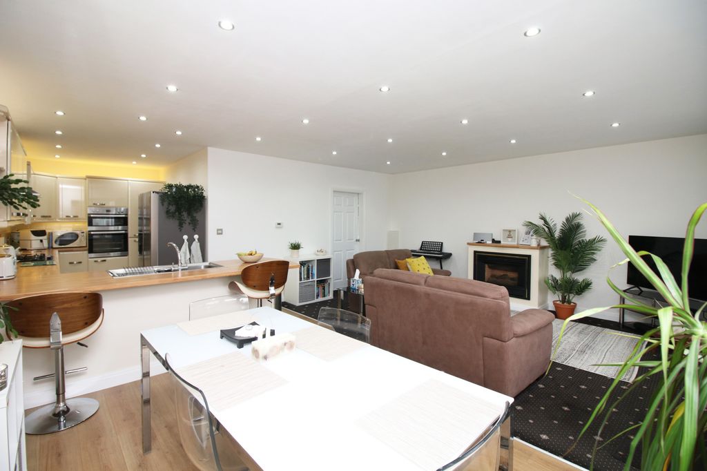 Additional image 6 of 2 bed bungalow for saleUllswater Avenue, Fleetwood FY7
