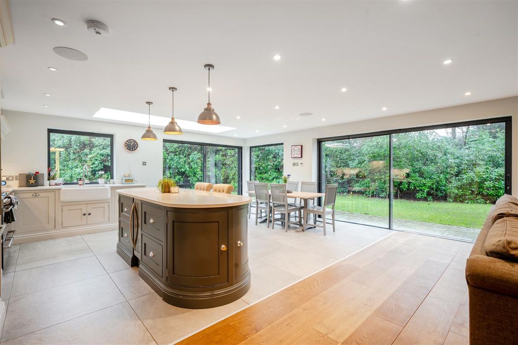 Property photo 2 of 41 1237561 (11).Jpg