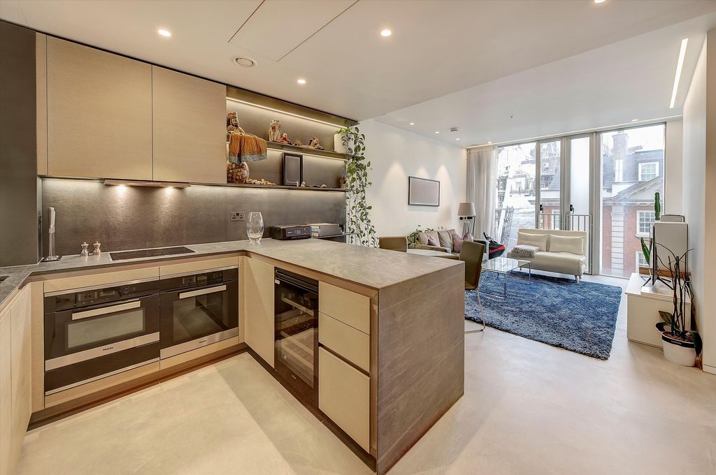 Property photo 3 of 12 Image