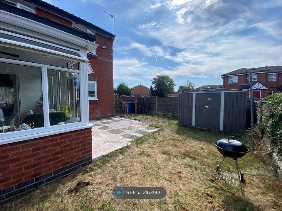 Property photo 2 of 11