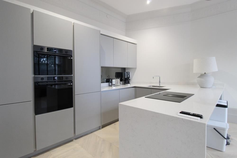 Property photo 3 of 17 Kitchen Alt