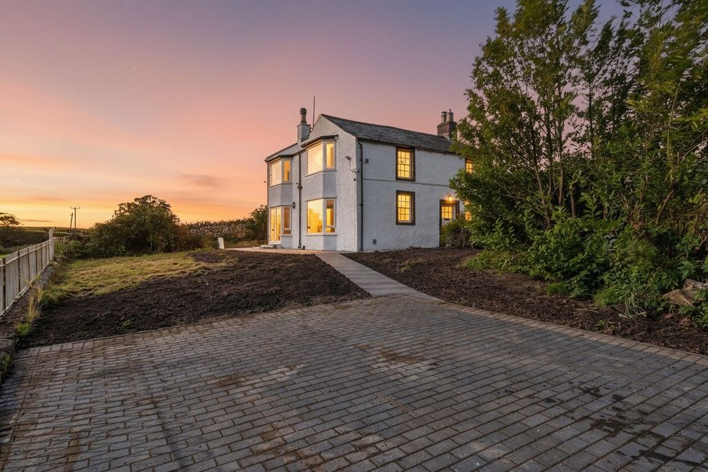 Property photo 1 of 33