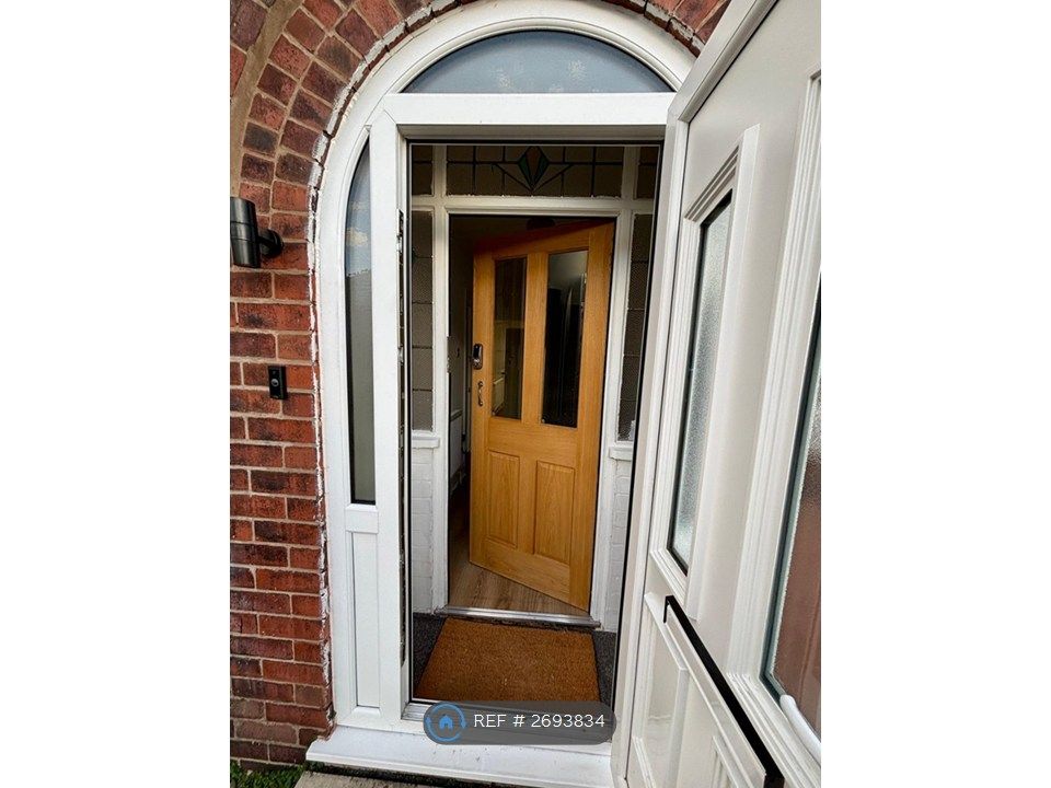 Property photo 2 of 29 Entrance