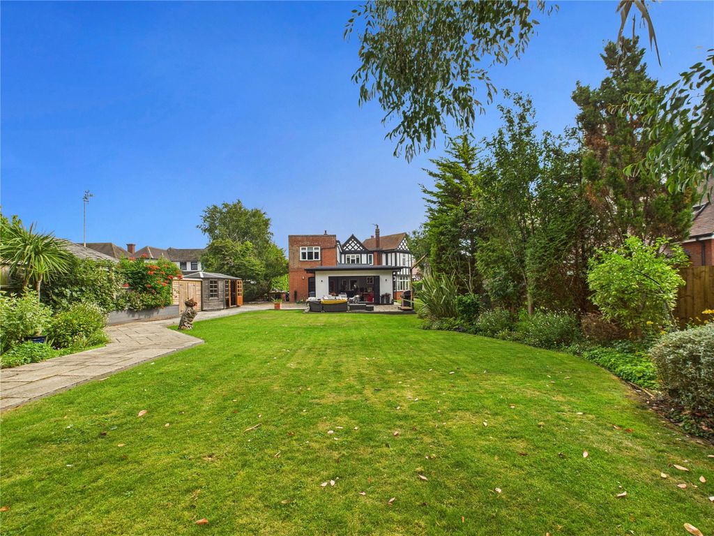 Property photo 3 of 29 Picture No. 17