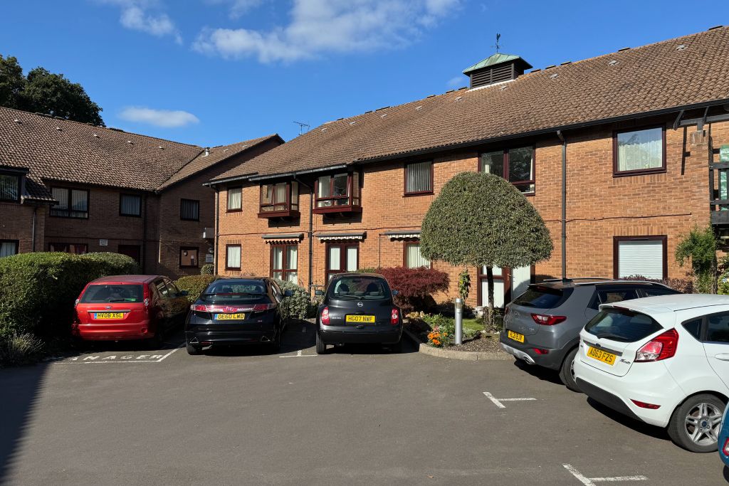 Property photo 1 of 12 Front