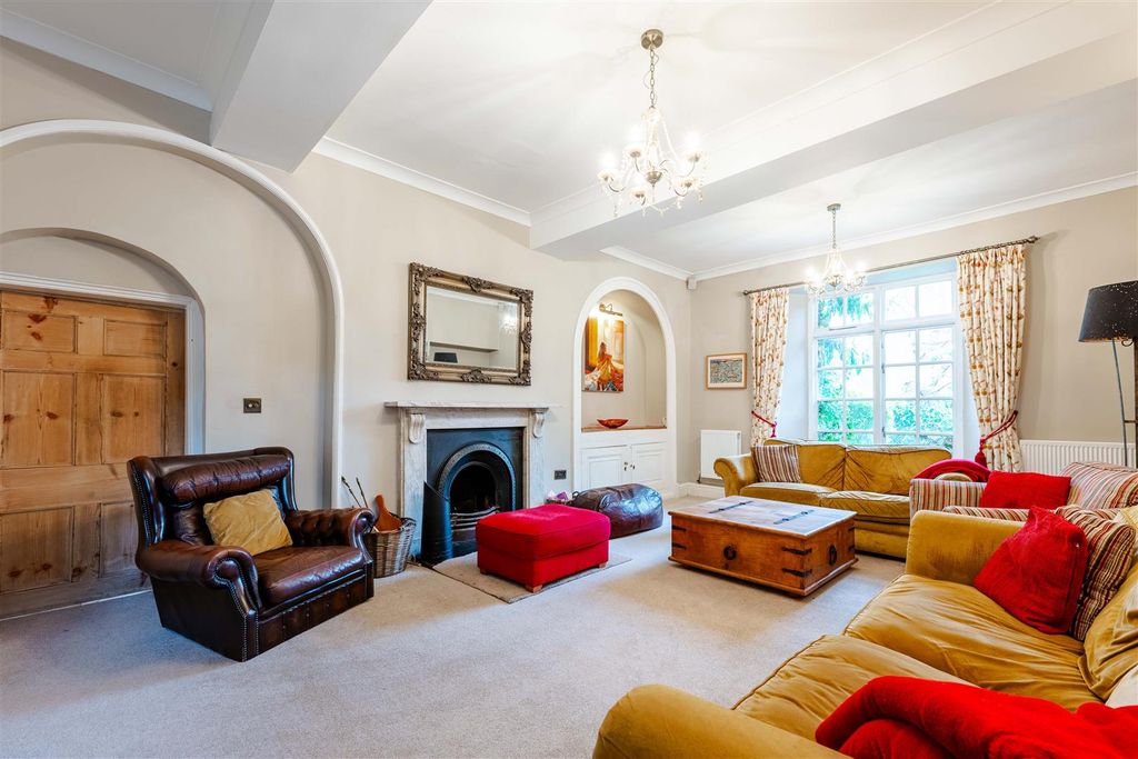 Property photo 3 of 53