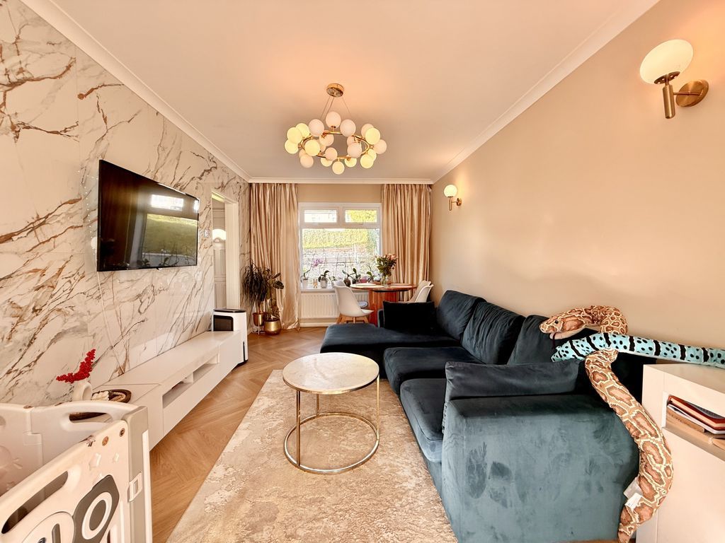 Property photo 3 of 13 Photo 13