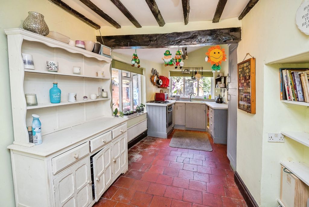 Property photo 2 of 24 Kitchen