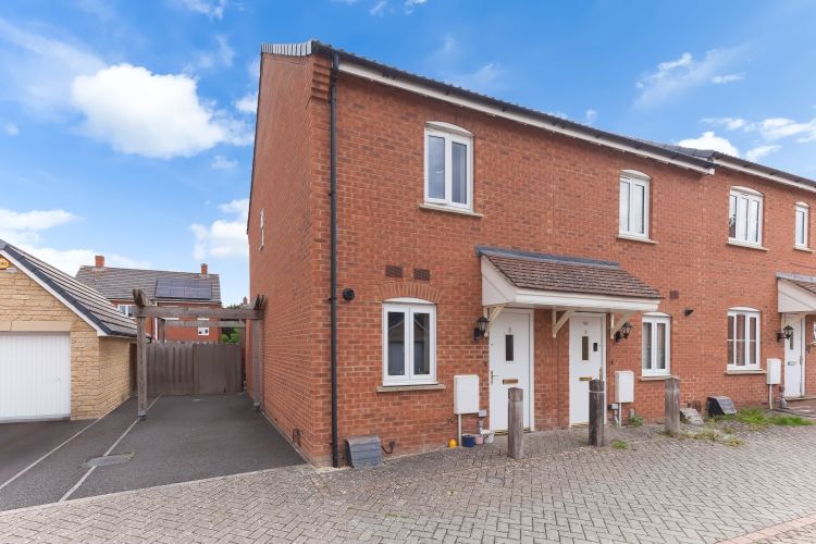 Property photo 1 of 9 300588