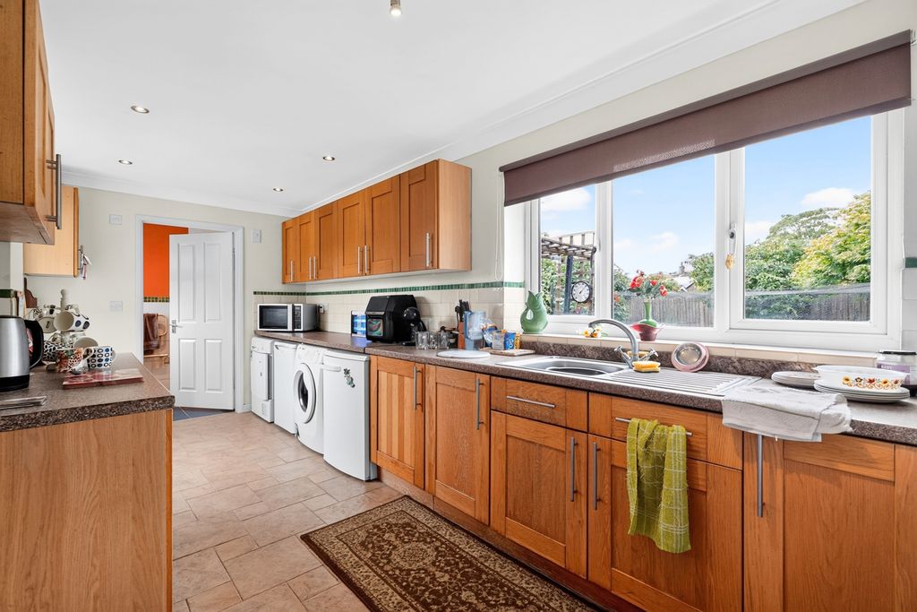 Property photo 3 of 24 Pbox-Img.Jpg