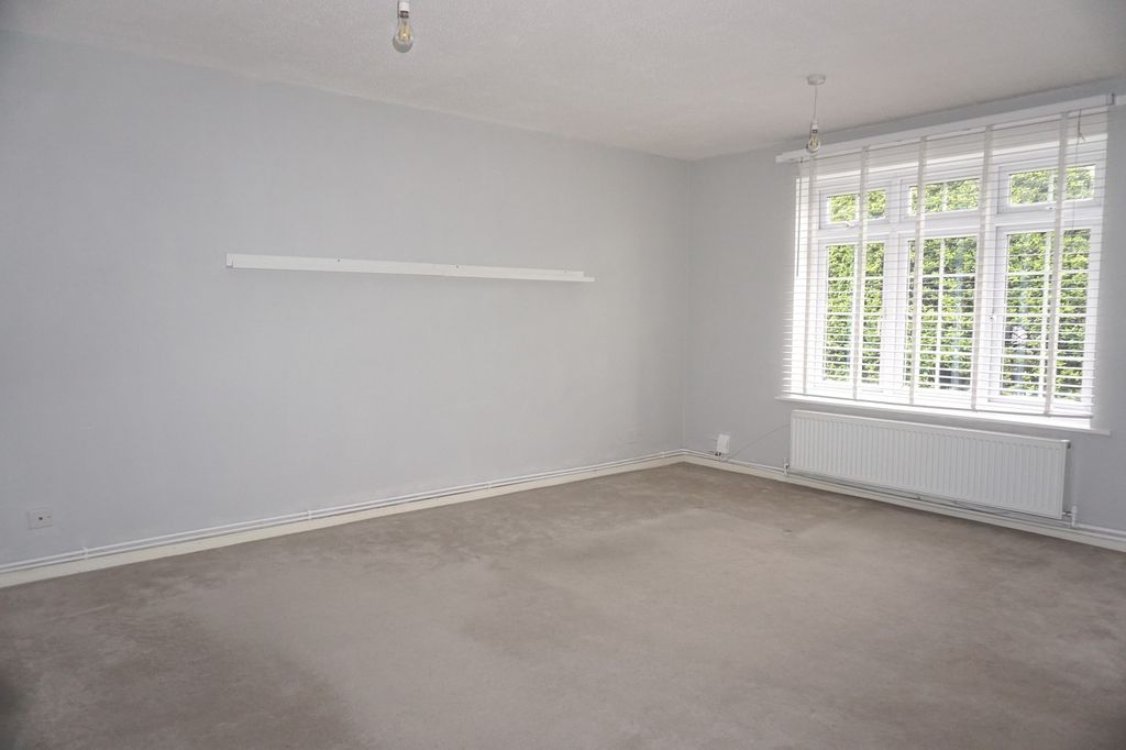 Property photo 2 of 5 Not Specified