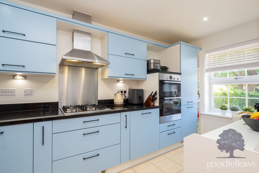 Property photo 2 of 18 Picture No. 02