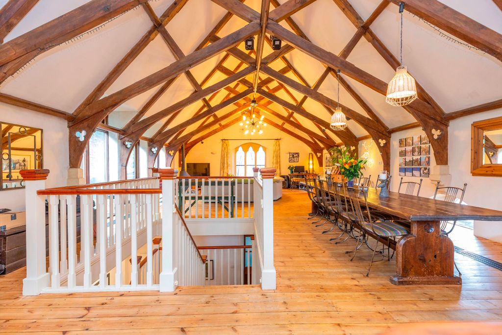 Property photo 3 of 30