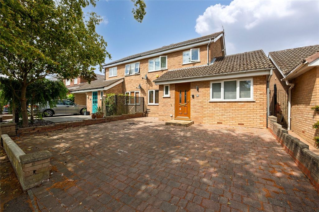 Property photo 1 of 22 Picture No. 06